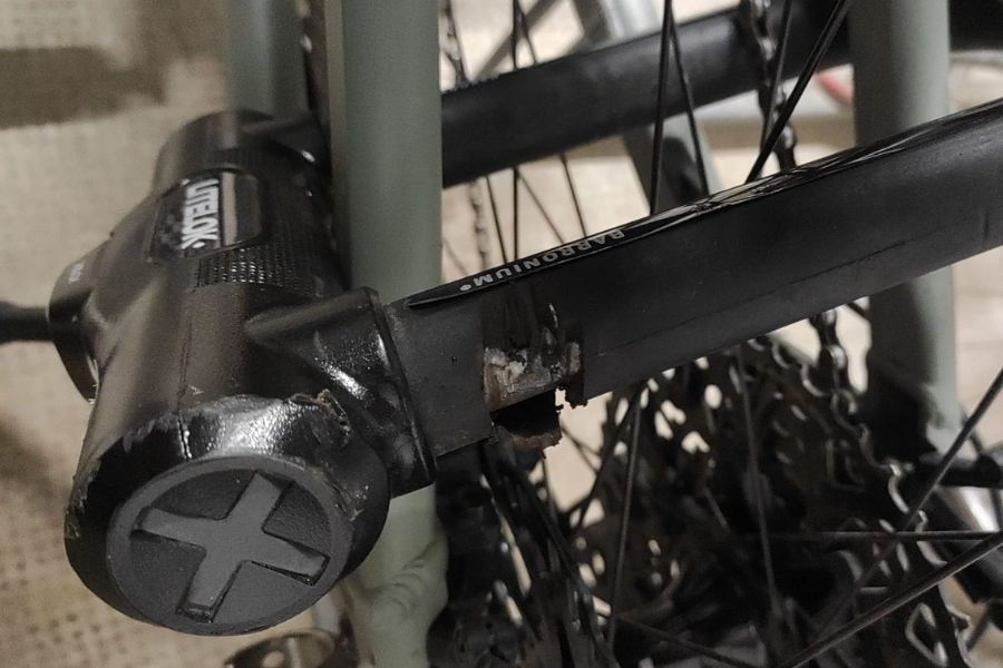 LITELOK X3 Saves E-Bike in Geneva #74