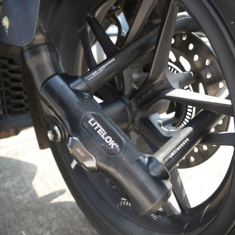 Ultimate Touring Sey - X3 und ONE Motorrad