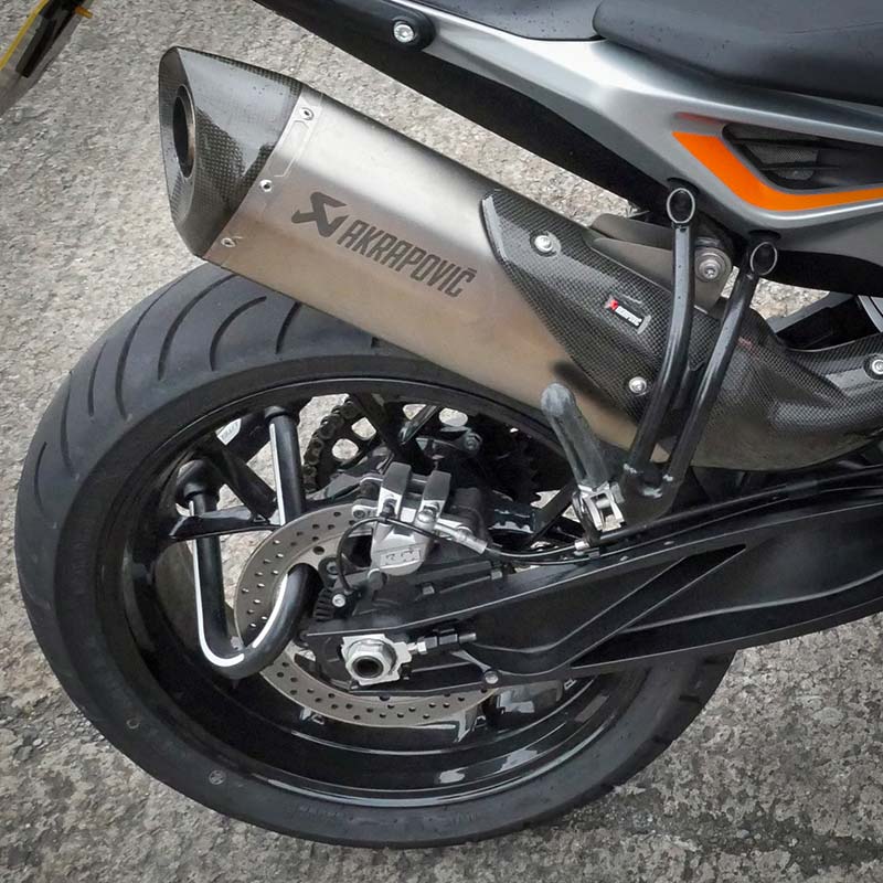 Supreme Touring Set - X1 Motorrad und ONE Motorrad