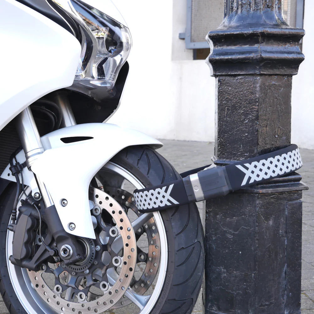 Ultimate Touring Sey - X3 und ONE Motorrad